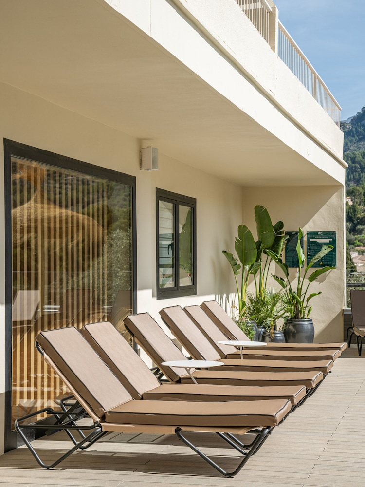 Hotel Edén Nord Soller — Hotel building in Puerto de Soller, Balearic Islands