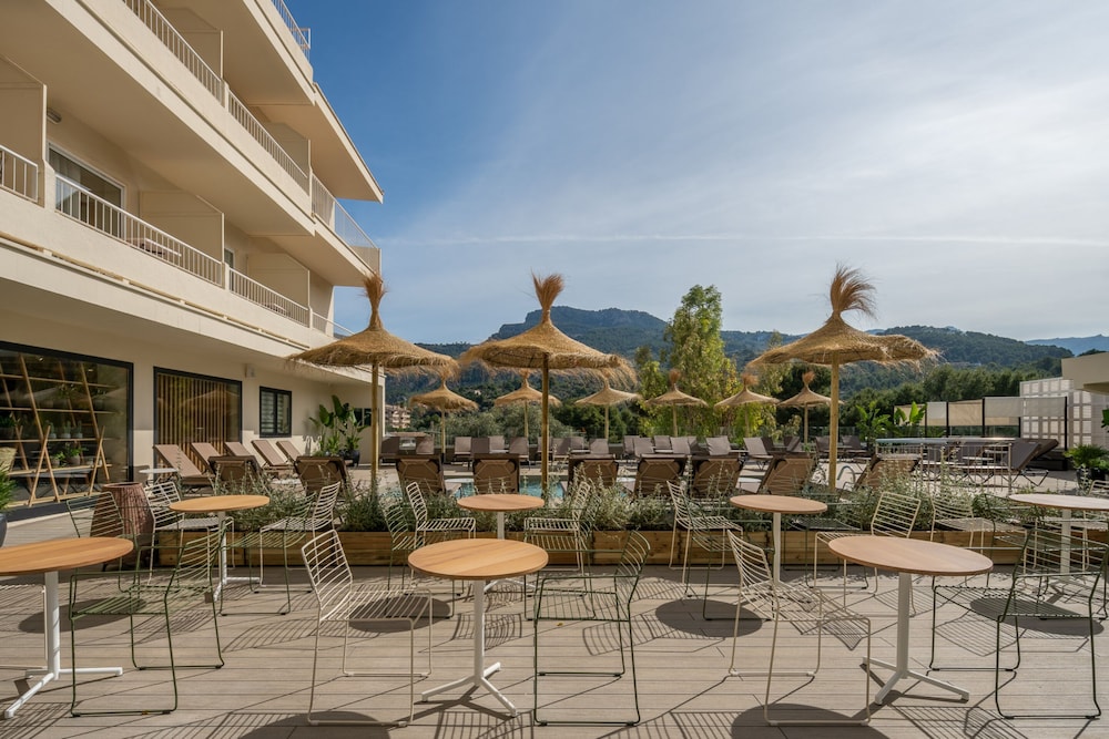 Hotel Edén Nord Soller — Swimming pool in Puerto de Soller, Balearic Islands