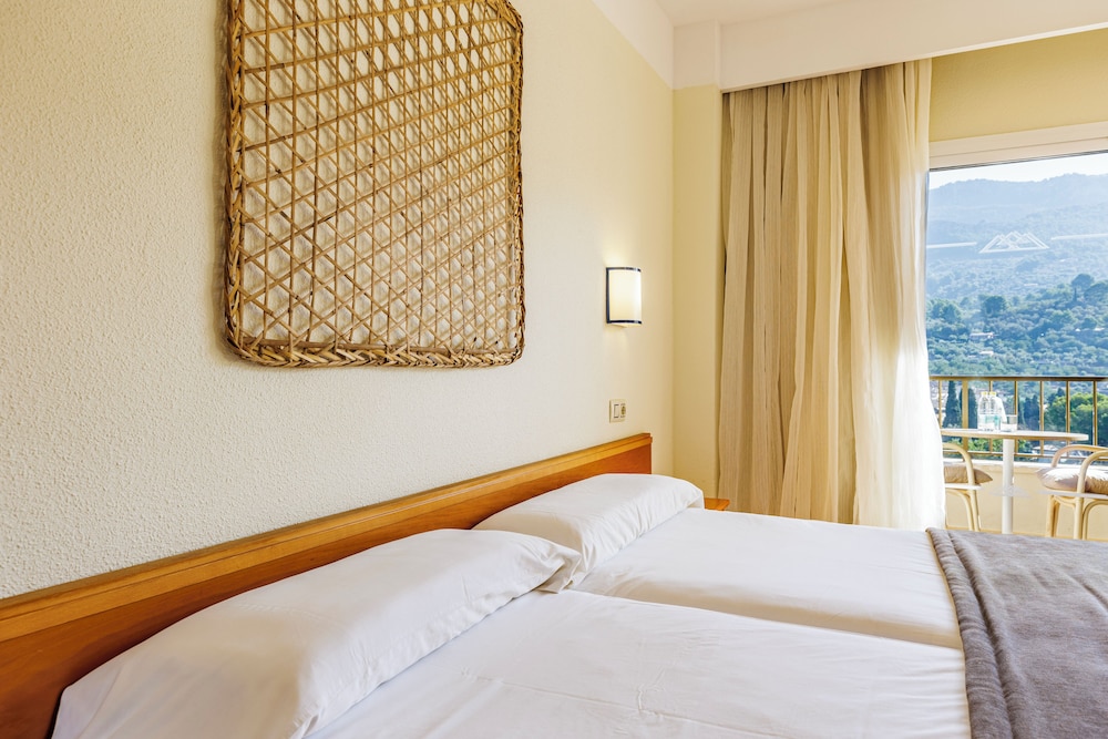 Hotel Edén Nord Soller — Hotel rooms in Puerto de Soller, Balearic Islands