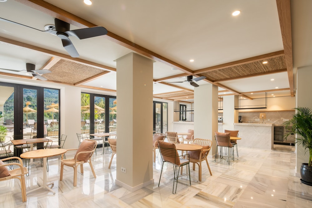 Hotel Edén Nord Soller — Restaurant & bars in Puerto de Soller, Balearic Islands