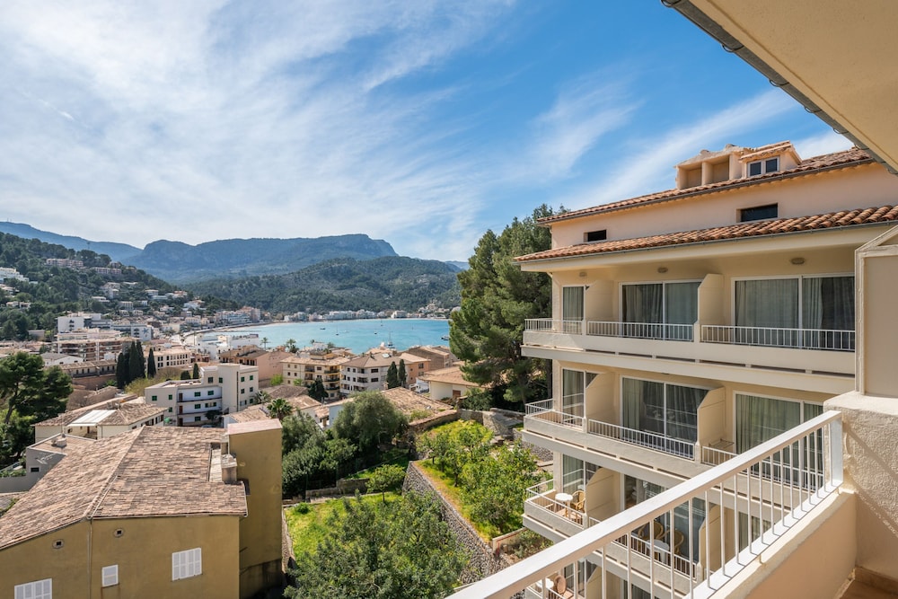 Hotel Edén Nord Soller — Hotel building in Puerto de Soller, Balearic Islands