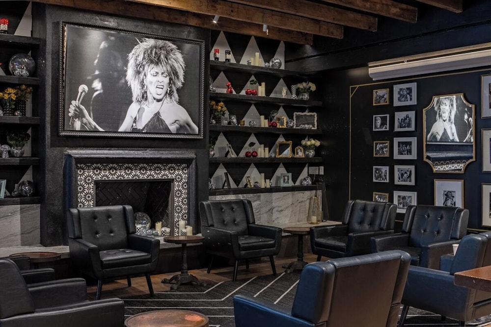Pod 39 — Restaurant & bars in New York City, New York State