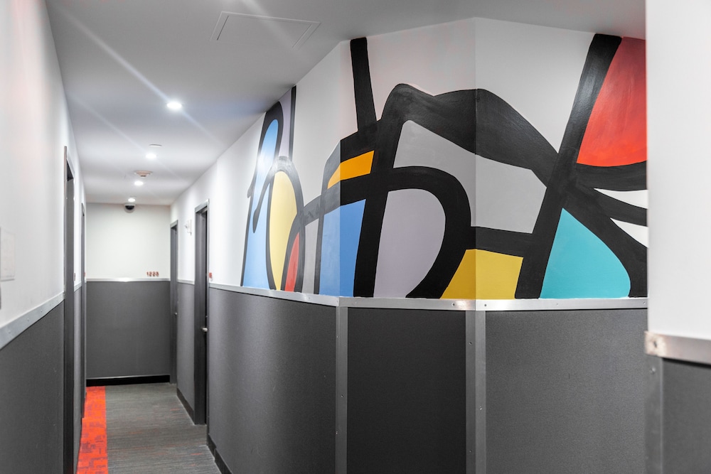 Pod 39 — Hotel building in New York City, New York State