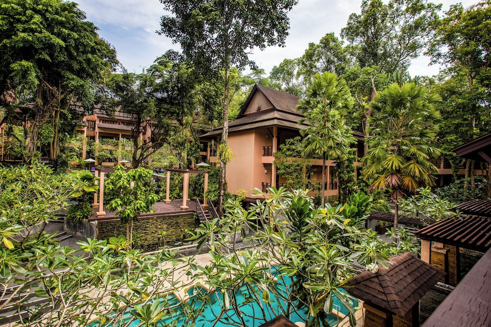 Khaolak Merlin Resort — Hotel building in Khao Lak, Phang Nga