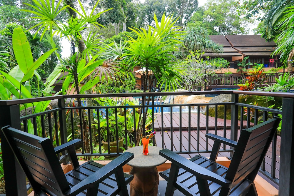 Khaolak Merlin Resort — Swimming pool in Khao Lak, Phang Nga