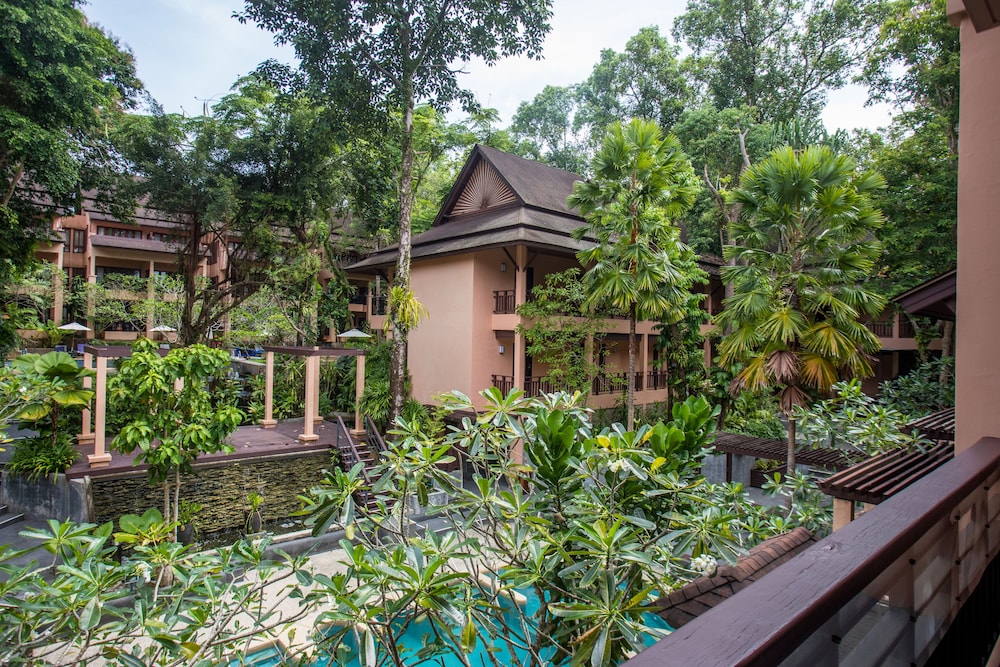 Khaolak Merlin Resort — Hotel building in Khao Lak, Phang Nga
