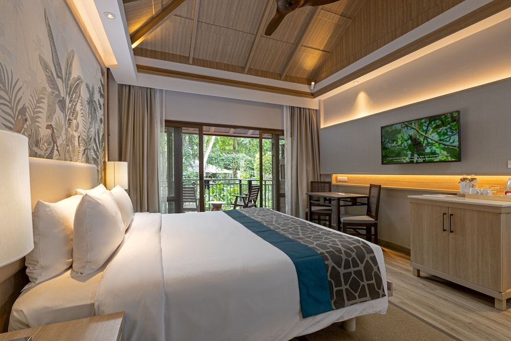 Khaolak Merlin Resort — Hotel rooms in Khao Lak, Phang Nga
