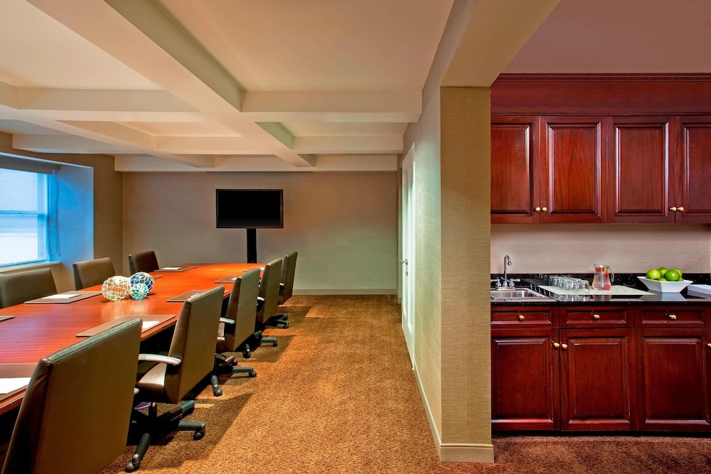 The Westin New York Grand Central — Hotel rooms in New York City, New York State