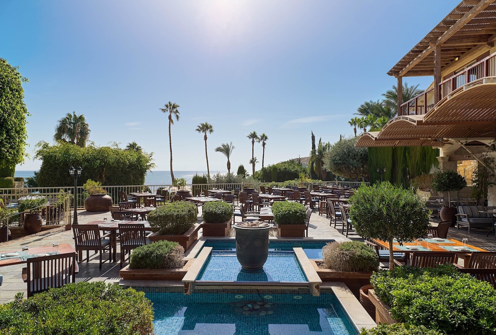 Columbia Beach Resort — Restaurant & bars in Pissouri, Limassol Region