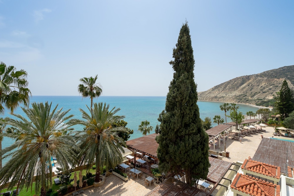 Columbia Beach Resort — Beach in Pissouri, Limassol Region