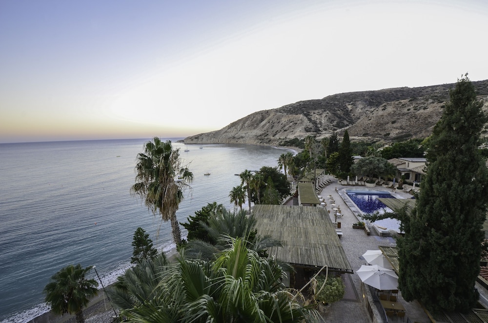 Columbia Beach Resort — Beach in Pissouri, Limassol Region