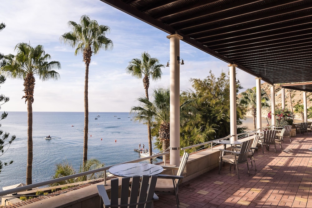 Columbia Beach Resort — Restaurant & bars in Pissouri, Limassol Region