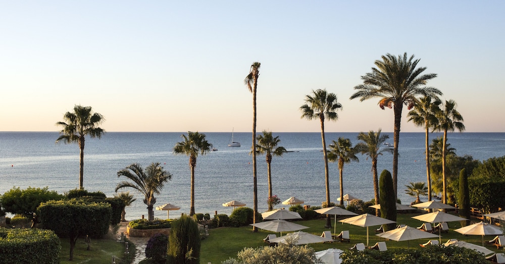 Columbia Beach Resort — Beach in Pissouri, Limassol Region