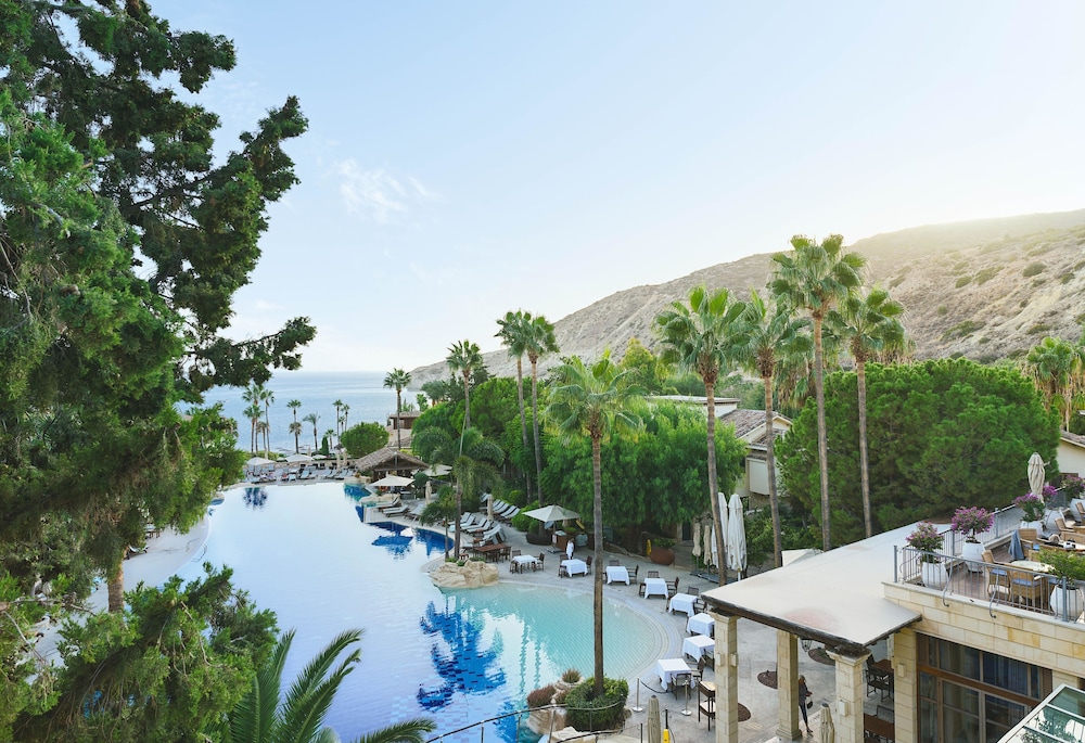 Columbia Beach Resort — Swimming pool in Pissouri, Limassol Region