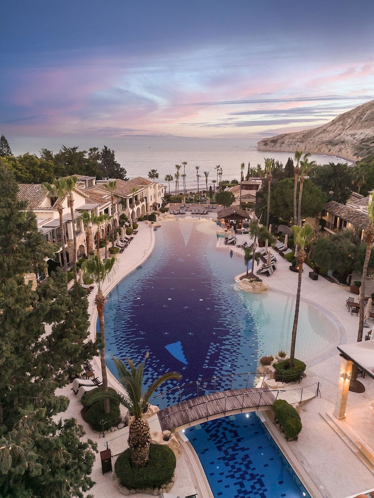 Columbia Beach Resort — Swimming pool in Pissouri, Limassol Region