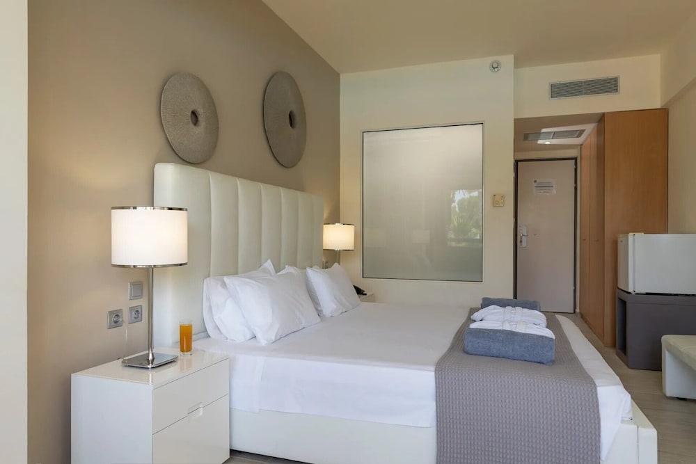 All Senses Ocean Blue Sea Side Resort & Spa By Anayia All Inclusive Resorts — Hotel rooms in Kremasti, South Aegean