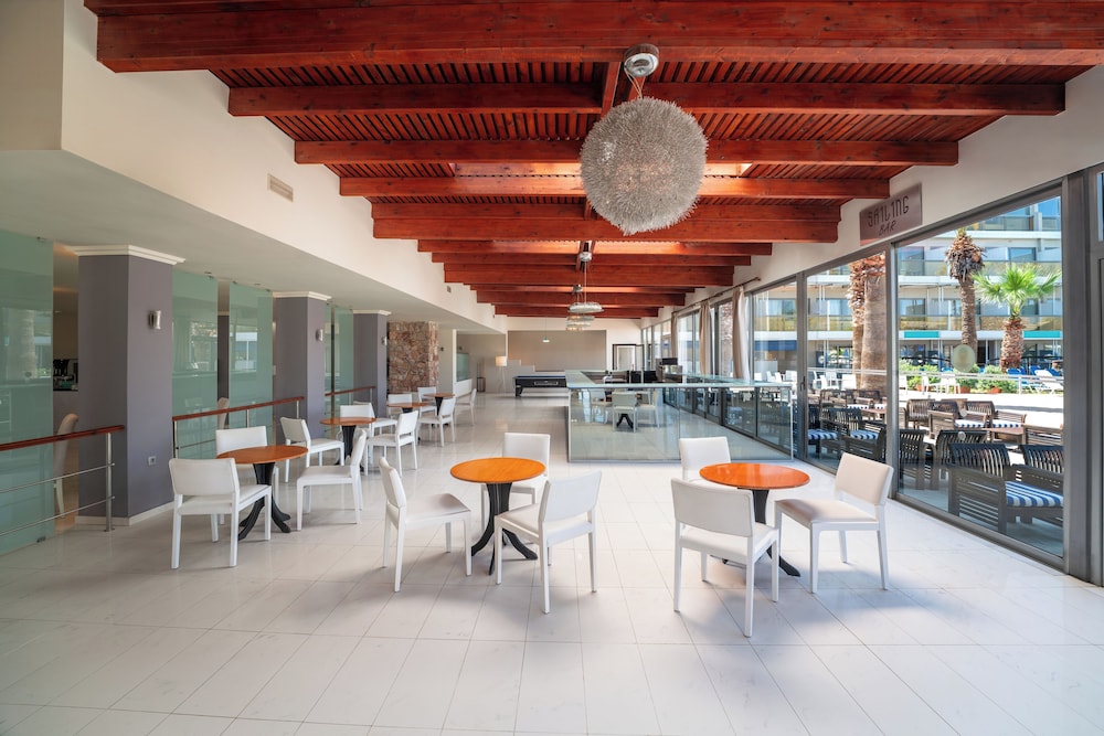 All Senses Ocean Blue Sea Side Resort & Spa By Anayia All Inclusive Resorts — Restaurant & bars in Kremasti, South Aegean