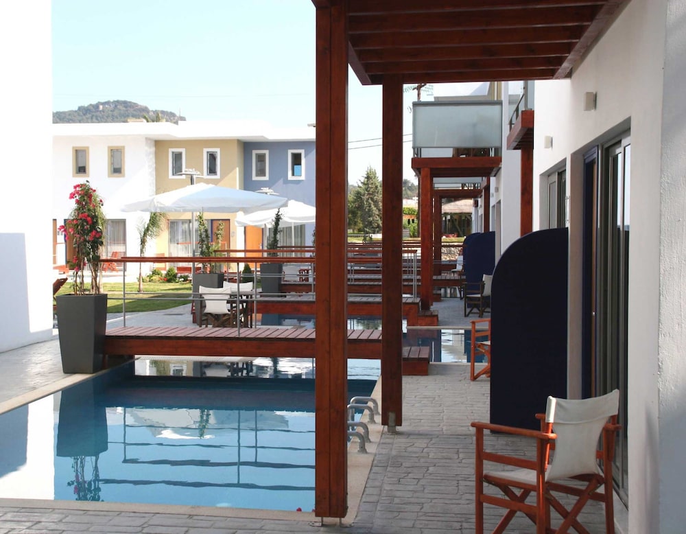 All Senses Ocean Blue Sea Side Resort & Spa By Anayia All Inclusive Resorts — Swimming pool in Kremasti, South Aegean