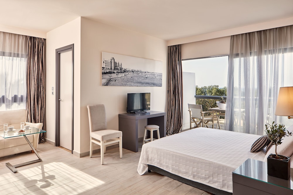 All Senses Ocean Blue Sea Side Resort & Spa By Anayia All Inclusive Resorts — Hotel rooms in Kremasti, South Aegean