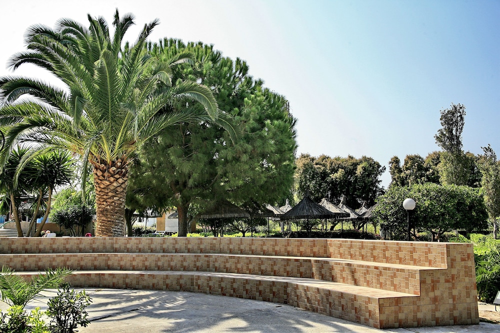 All Senses Ocean Blue Sea Side Resort & Spa By Anayia All Inclusive Resorts — Sports & recreation in Kremasti, South Aegean