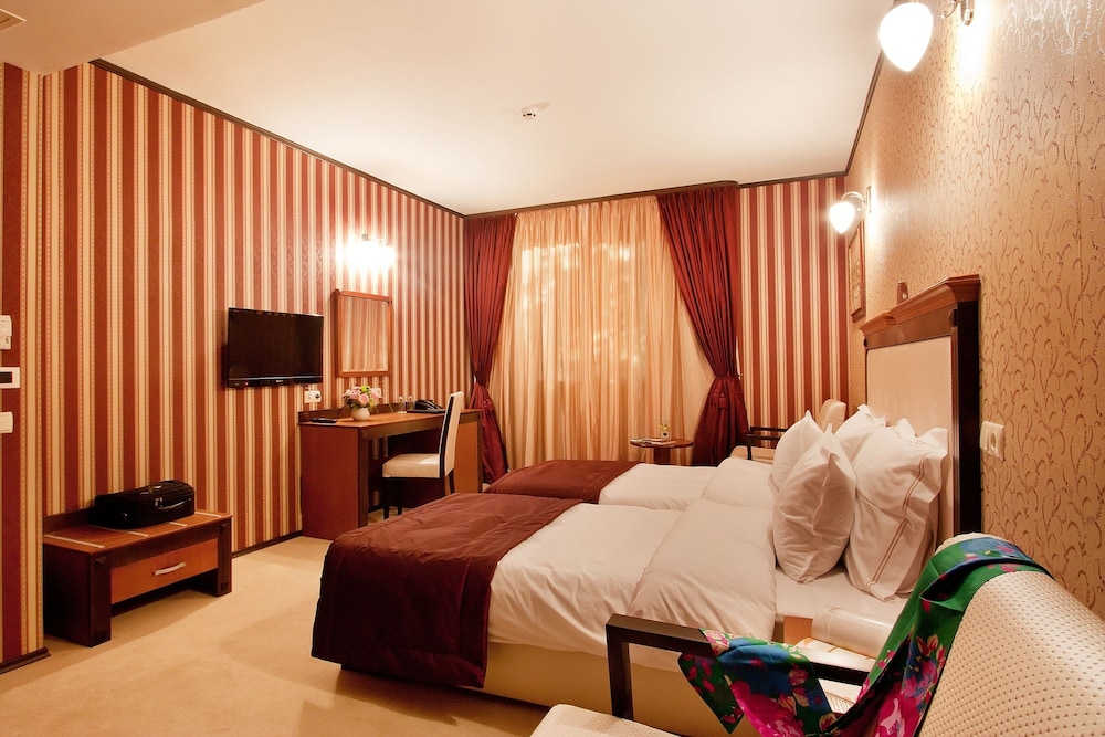 Best Western Plus Bristol Hotel - zdjęcie 2