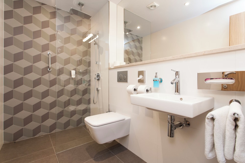 Hotel Carol — Hotel rooms in Prague, Prague
