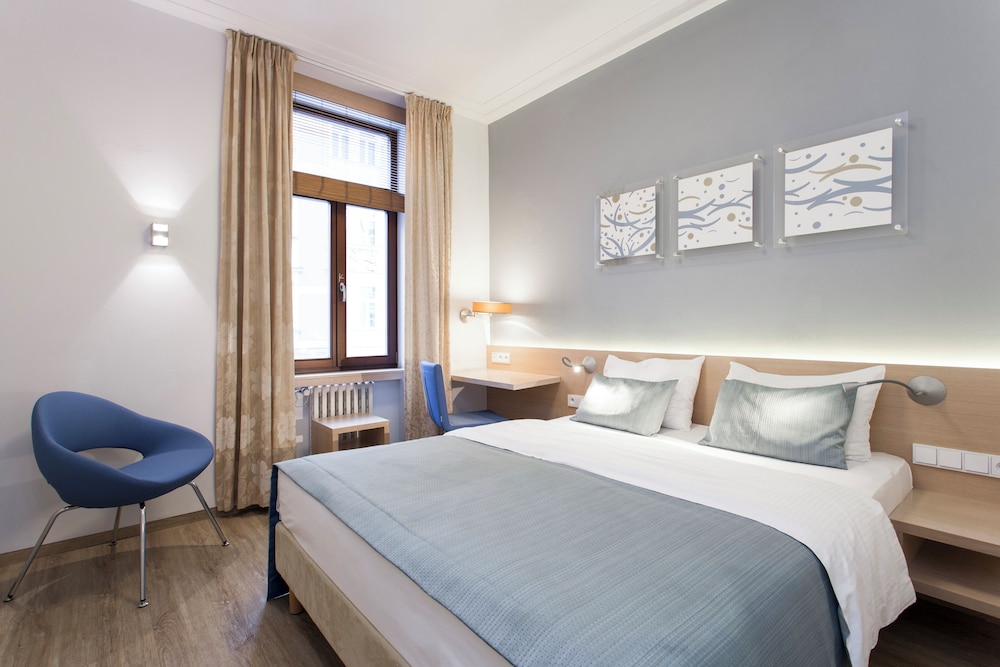 Hotel Carol — Hotel rooms in Prague, Prague