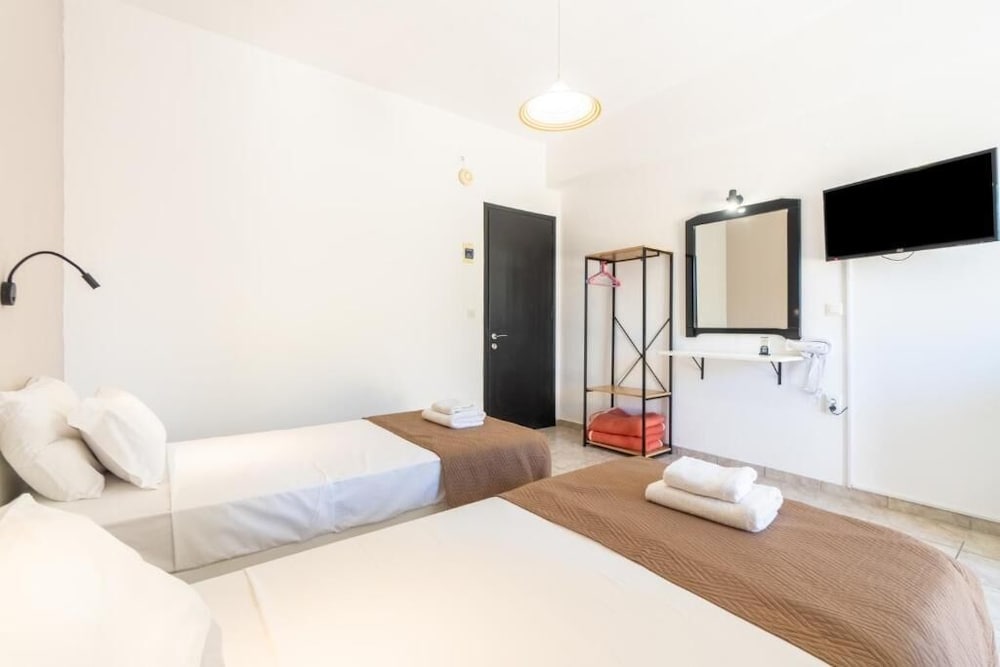 Saint Peter Bay Aparthotel by Konnect — Hotel rooms in Lefkimmi (Corfu), Ionian Islands
