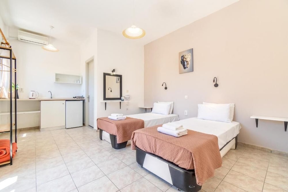 Saint Peter Bay Aparthotel by Konnect — Hotel rooms in Lefkimmi (Corfu), Ionian Islands