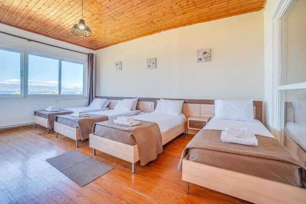 Saint Peter Bay Aparthotel by Konnect — Hotel rooms in Lefkimmi (Corfu), Ionian Islands