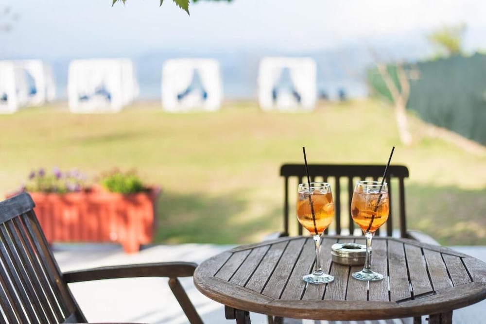 Saint Peter Bay Aparthotel by Konnect — Restaurant & bars in Lefkimmi (Corfu), Ionian Islands