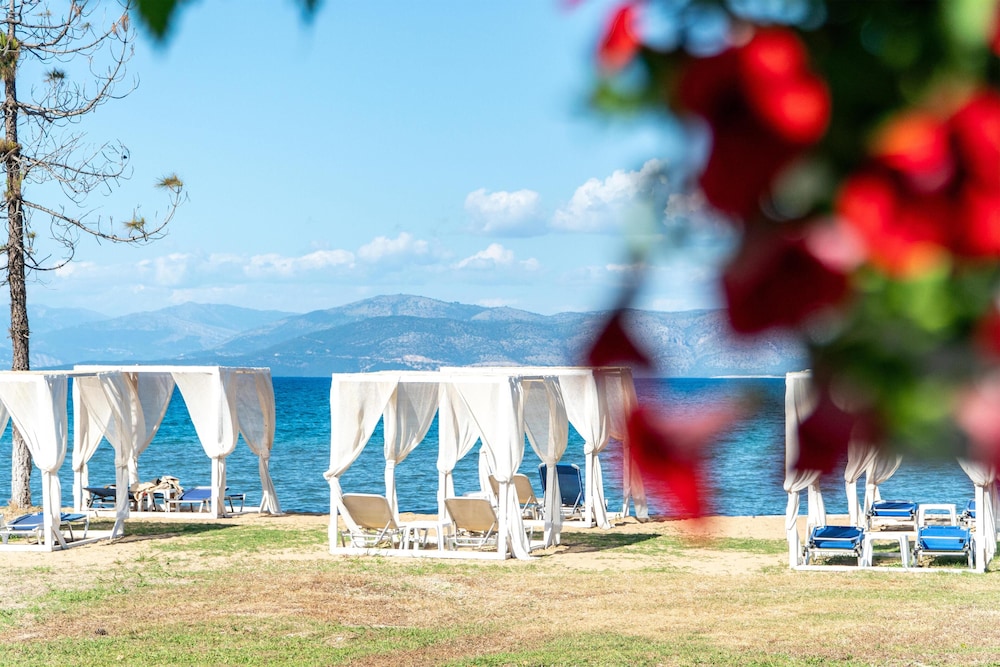Saint Peter Bay Aparthotel by Konnect — Beach in Lefkimmi (Corfu), Ionian Islands