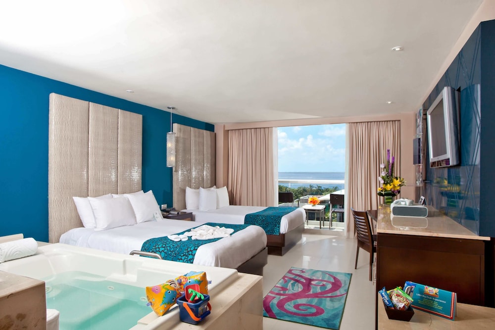 Hard Rock Hotel Cancun -  All Inclusive — Rooms in Cancun, Quintana Roo