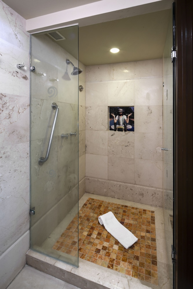 Hard Rock Hotel Cancun -  All Inclusive — Rooms in Cancun, Quintana Roo