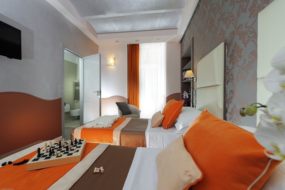 Demetra Hotel — Hotel rooms in Rome, Lazio
