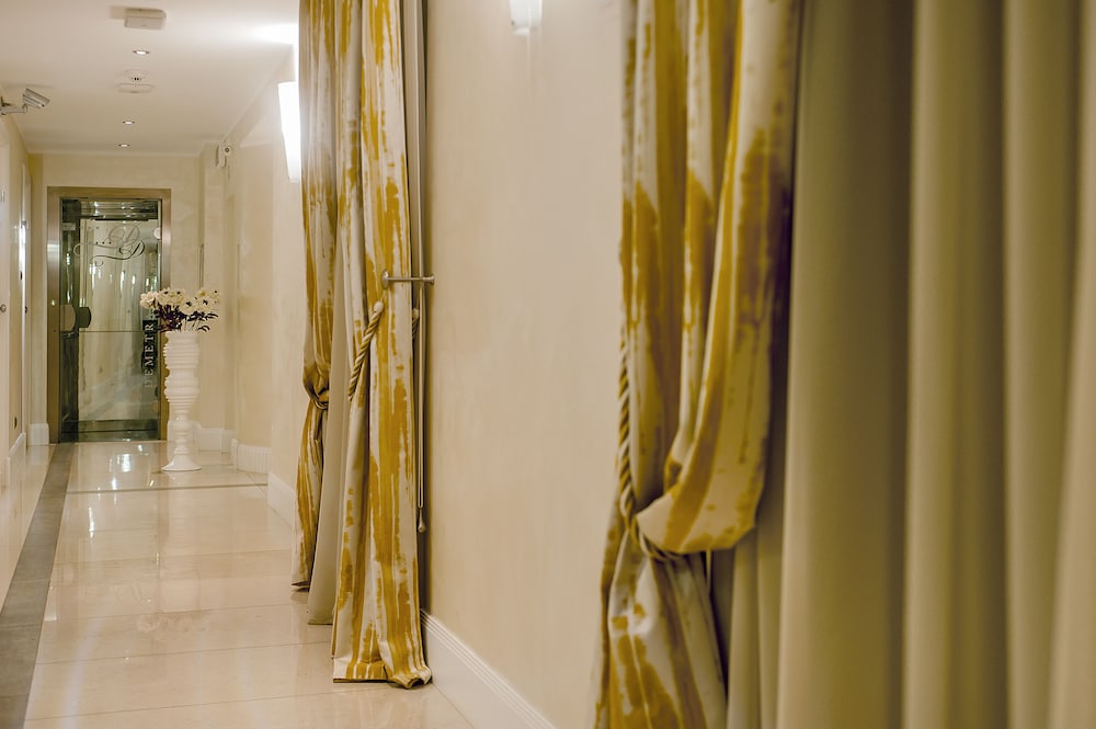 Demetra Hotel — Hotel rooms in Rome, Lazio