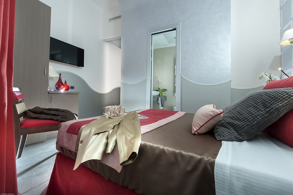 Demetra Hotel — Hotel rooms in Rome, Lazio