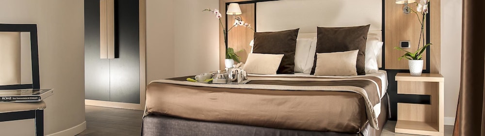 Demetra Hotel — Hotel rooms in Rome, Lazio