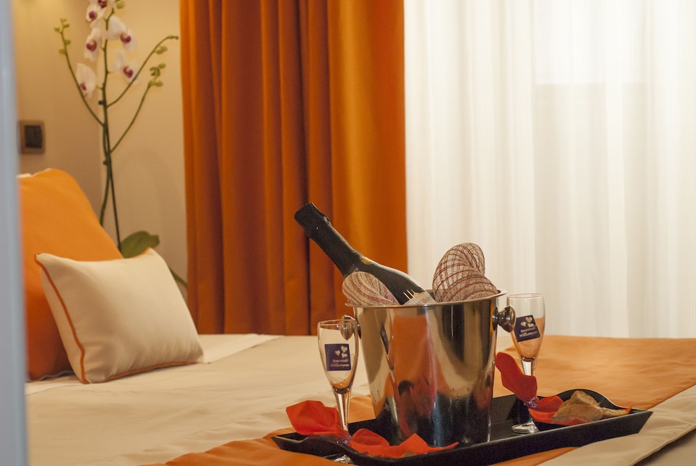 Demetra Hotel — Hotel rooms in Rome, Lazio