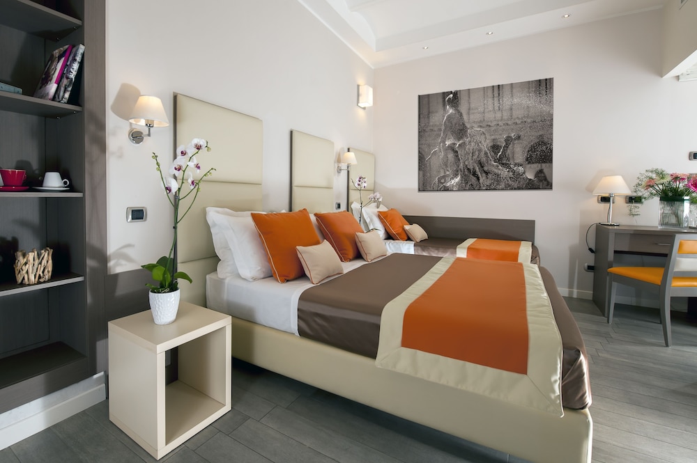 Demetra Hotel — Hotel rooms in Rome, Lazio
