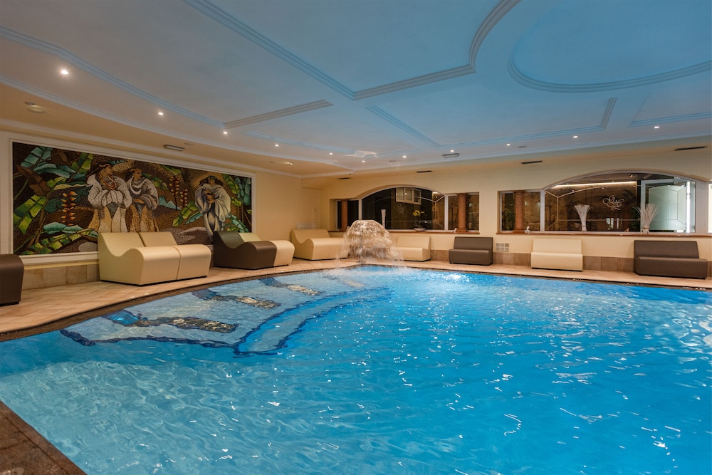 Grand Hotel Liberty — Swimming pool in Riva del Garda, Trentino-Alto Adige