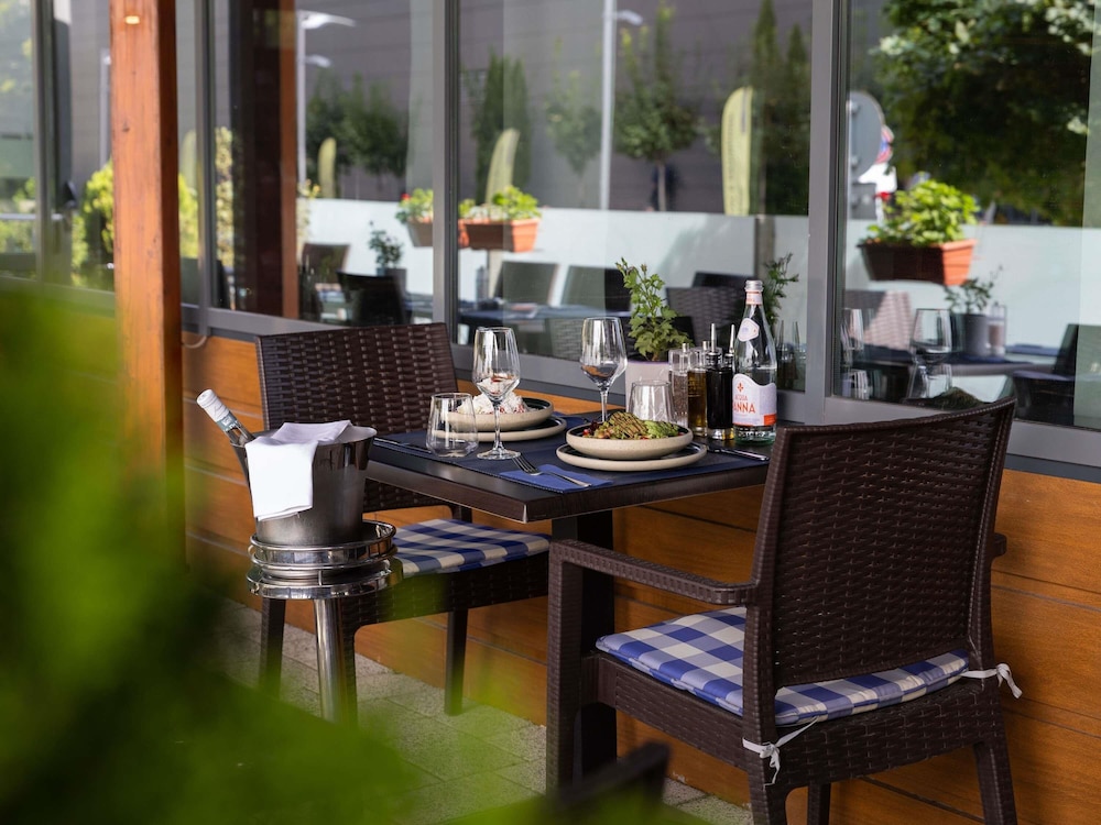Novotel Sofia — Restaurant & bars in Sofia, Sofia (province)