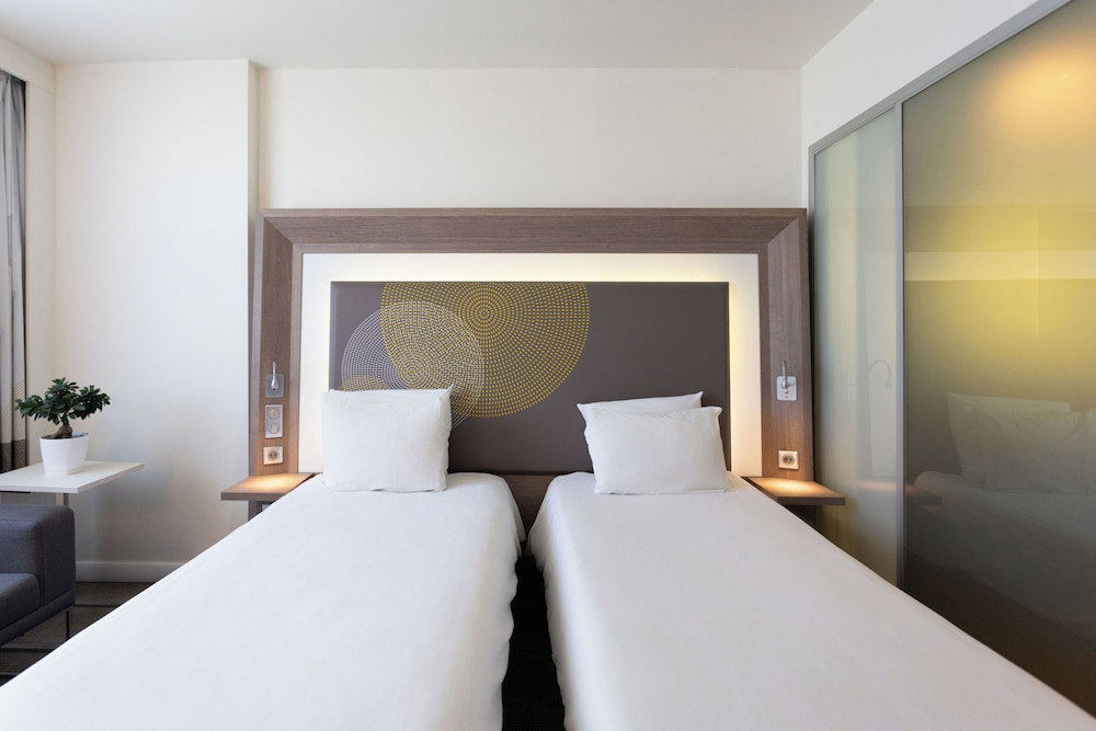Novotel Sofia — Hotel rooms in Sofia, Sofia (province)