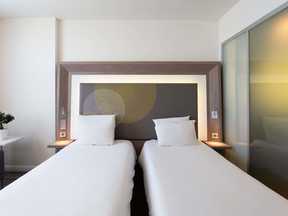 Novotel Sofia — Hotel rooms in Sofia, Sofia (province)
