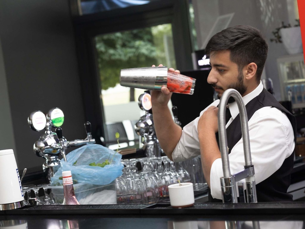 Novotel Sofia — Restaurant & bars in Sofia, Sofia (province)