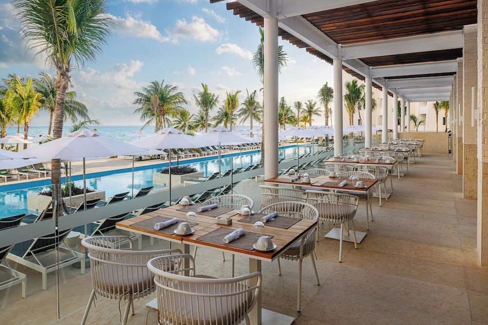 Meliá Casa Maya Cancún — Restaurant & bars in Cancun, Quintana Roo