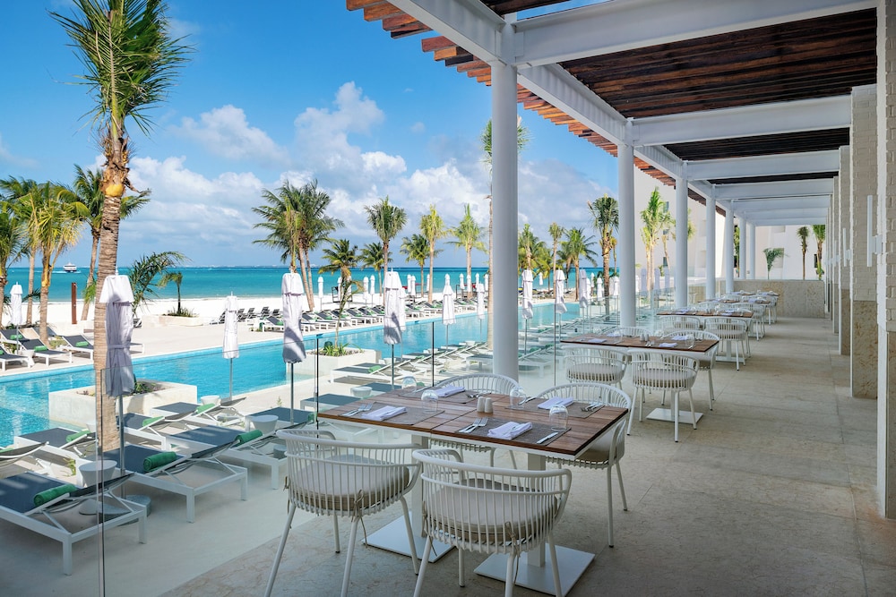 Meliá Casa Maya Cancún — Restaurant & bars in Cancun, Quintana Roo