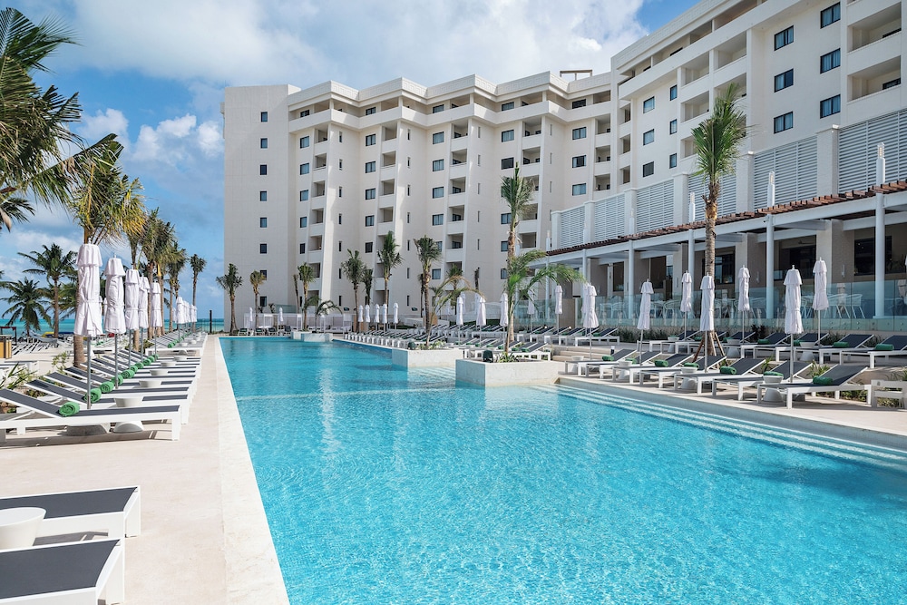 Meliá Casa Maya Cancún — Swimming pool in Cancun, Quintana Roo