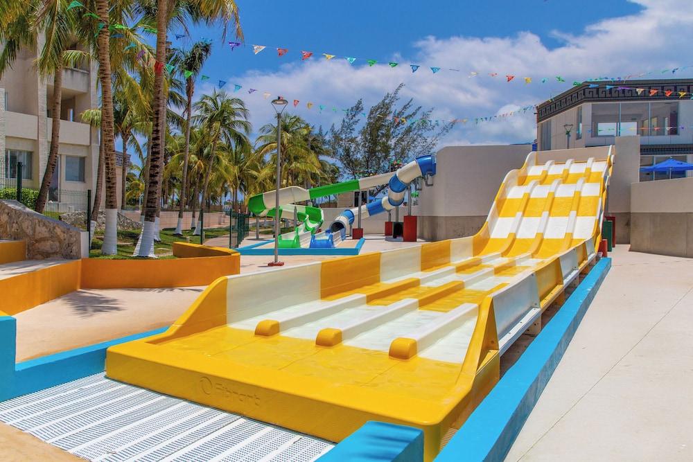 Meliá Casa Maya Cancún — Attractions for children in Cancun, Quintana Roo