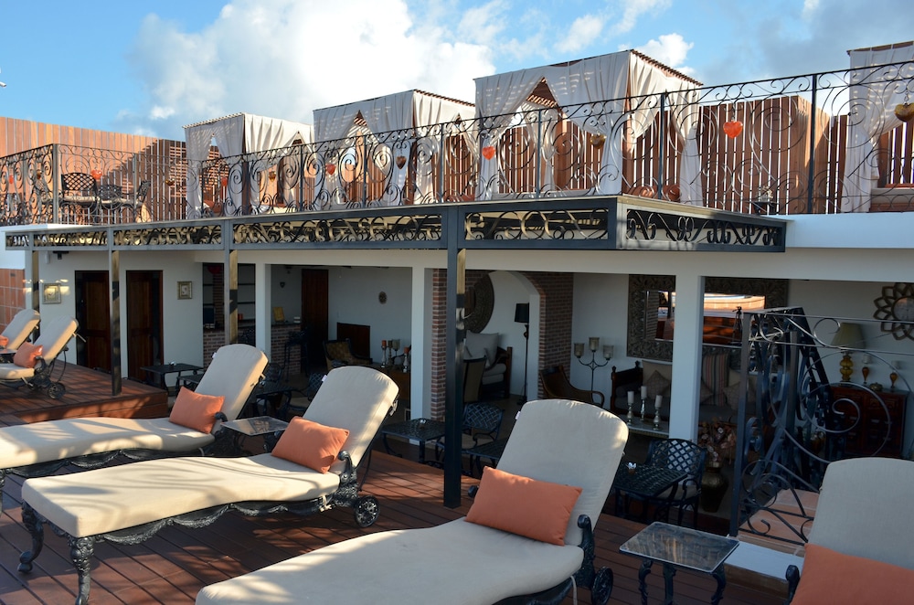 La Pasion Hotel Boutique by Bunik — Hotel building in Playa del Carmen, Quintana Roo
